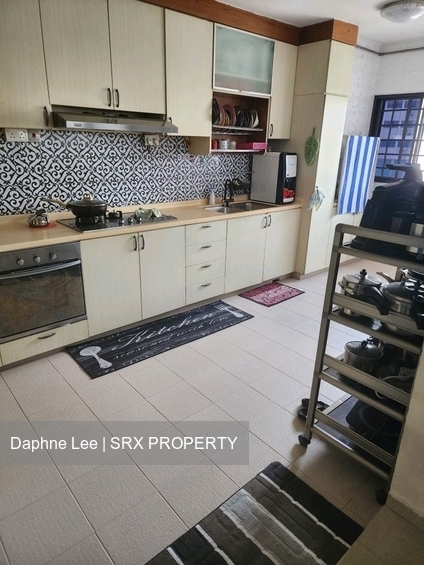 Blk 331 Jurong East Avenue 1 (Jurong East), HDB 5 Rooms #560766801